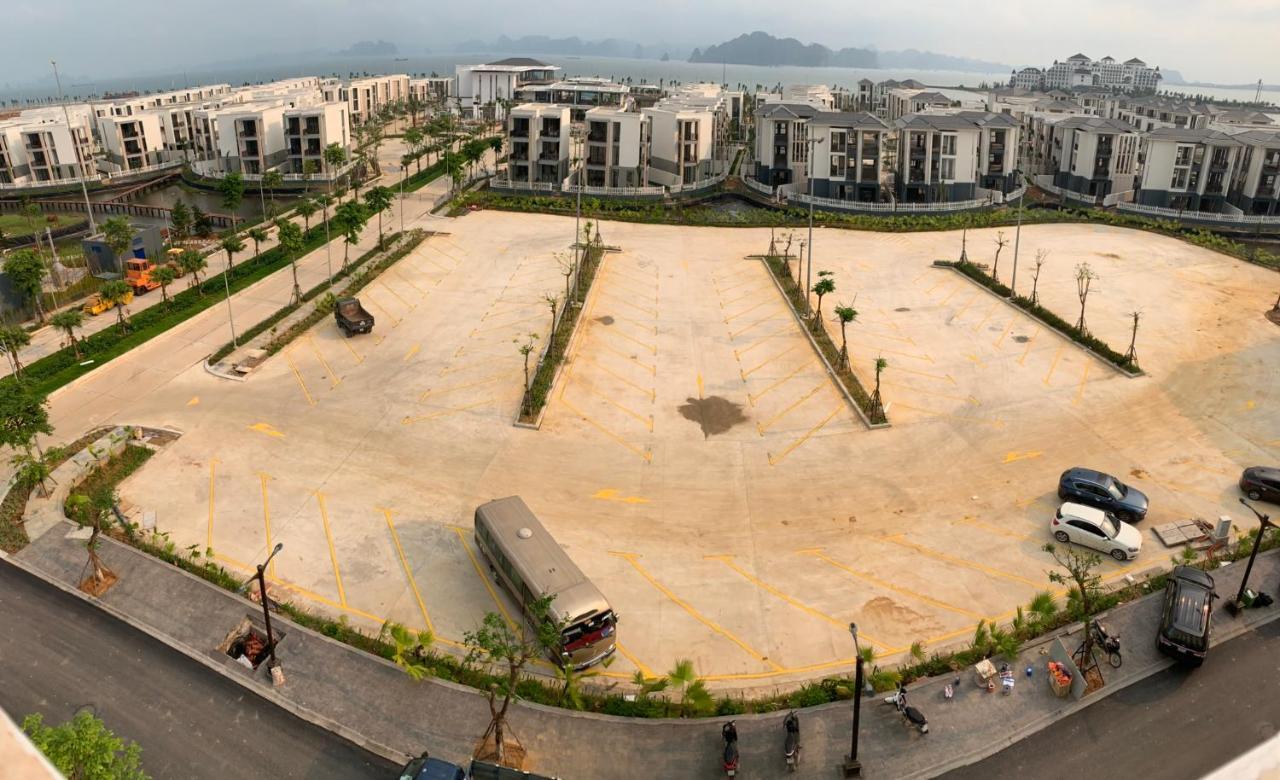 Herriot Ha Long Hotel Exteriör bild